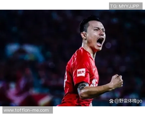 V字开头的足球明星们如何在绿茵场上书写传奇人生与辉煌成就 V字开头的足球明星们如何在绿茵场上书写传奇人生与辉煌成就