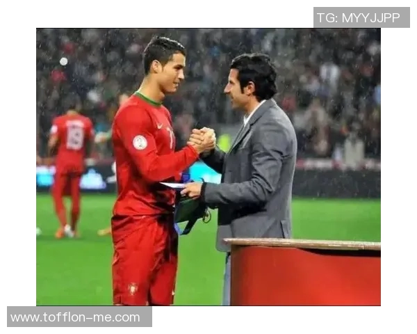 足球明星菲戈在比赛中表现如何是否再次为球队进球助力